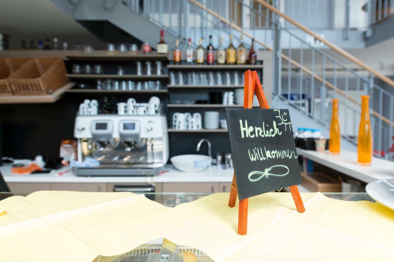 Café&mehr Hotel Halle  Kültér fotó